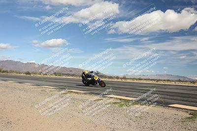 media/Nov-16-2025-Race Pace (Sun) [[8c5fa54630]]/Non Verified Riders (1st 20 Minutes)/3-Turn 3 Inside (11am)/